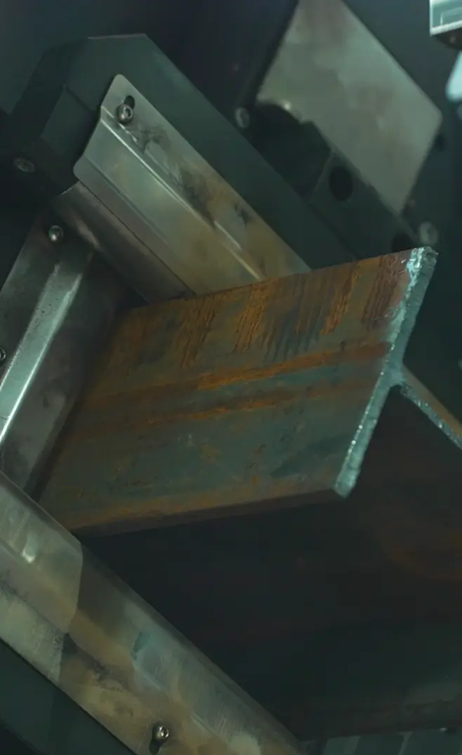 Automatic Clamping Rotating Chucks